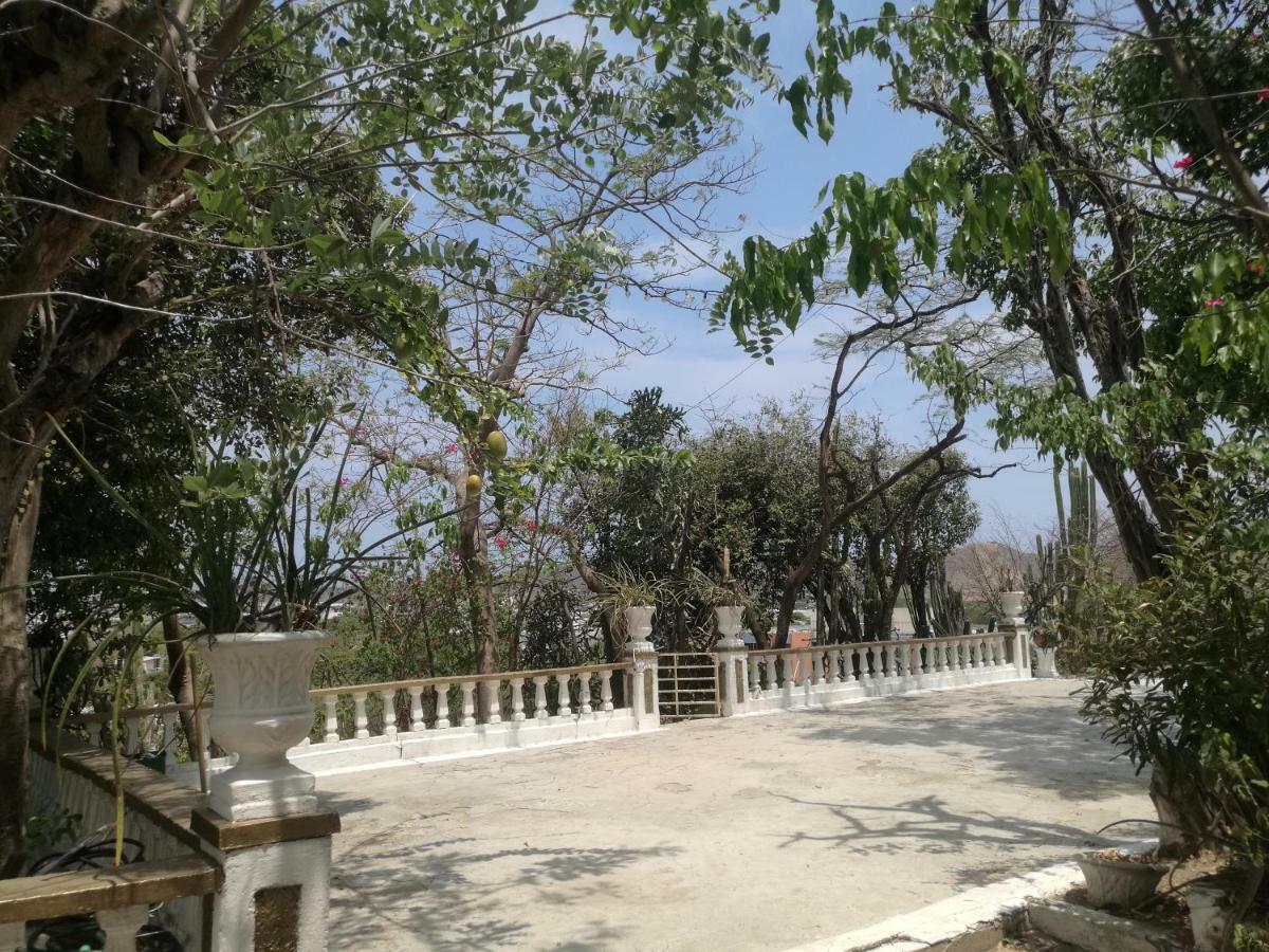 Jardin Etnobotanico Villa Ludovica Санта-Марта Экстерьер фото